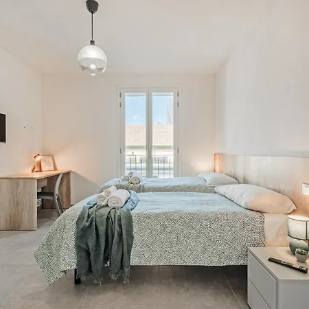 Bellaria Palace - In The Hearth Of Motor Valley By Movebnb *