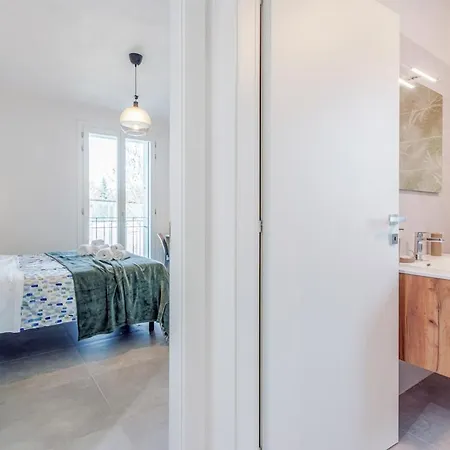 Bellaria Palace - In The Hearth Of Motor Valley By Movebnb Apartamento