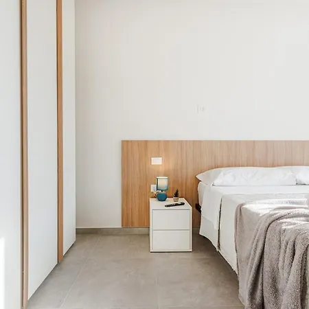 Bellaria Palace - In The Hearth Of Motor Valley By Movebnb