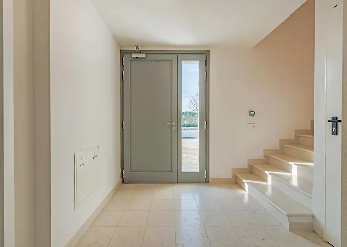 Apartment Bellaria Palace - In The Hearth Of Motor Valley By Movebnb