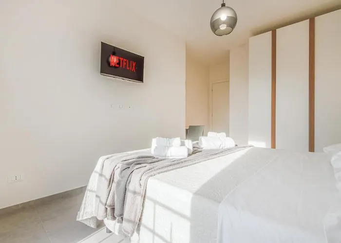 Apartman Bellaria Palace - In The Hearth Of Motor Valley By Movebnb *