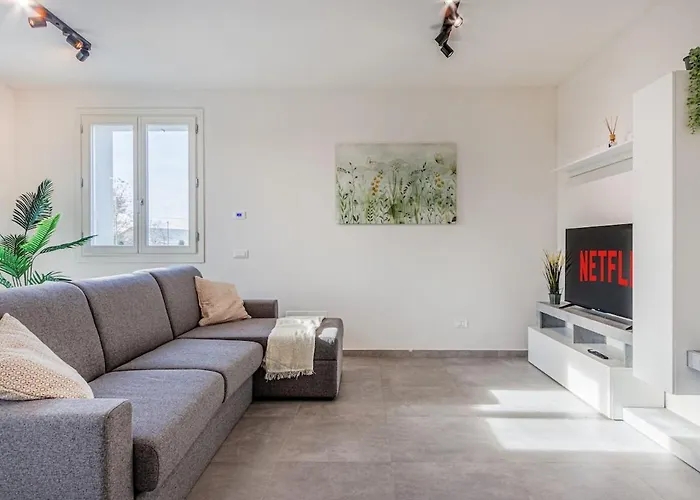 Apartman Bellaria Palace - In The Hearth Of Motor Valley By Movebnb Modena