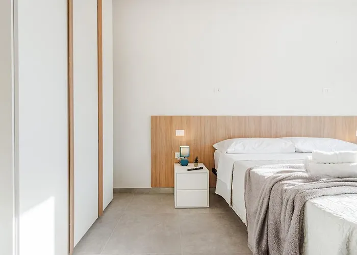 Bellaria Palace - In The Hearth Of Motor Valley By Movebnb