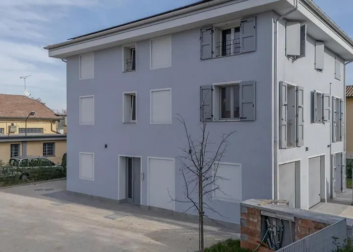 Apartment Bellaria Palace - In The Hearth Of Motor Valley By Movebnb