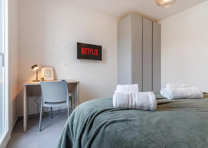 Apartman Bellaria Palace - In The Hearth Of Motor Valley By Movebnb *